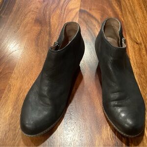 Dansko Black Leather Footwear